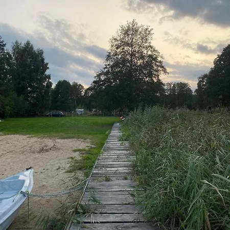 Mazurska Stodoła Na Półwyspie Pilchowskim
