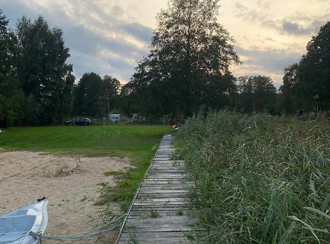 Mazurska Stodoła Na Półwyspie Pilchowskim